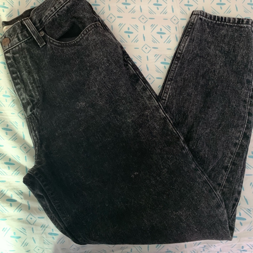 Levi’s Black Mom Jeans